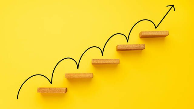 Освітня траєкторія та рівні навчання — порівняння освіти США, Великої Британії і Канади